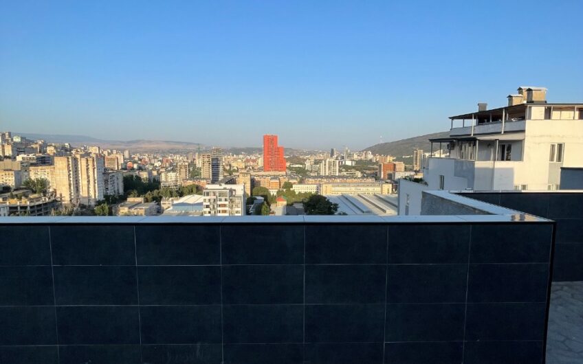 Lujoso Apartamento de 2 habitaciones en Saburtalo